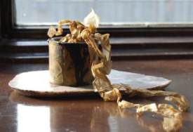 the artists paint pot from 1918